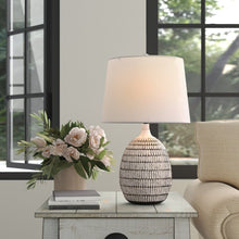 Load image into Gallery viewer, Newlon Resin Table Lamp
