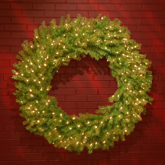Norwood Fir Lighted Wreath Size 48