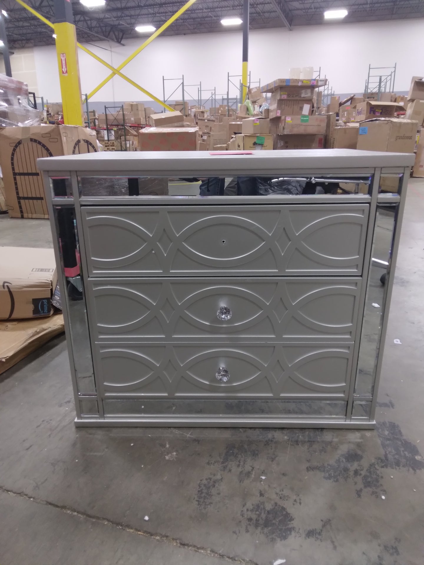 Silvis 30'' Tall 3 - Drawer Nightstand in Silver