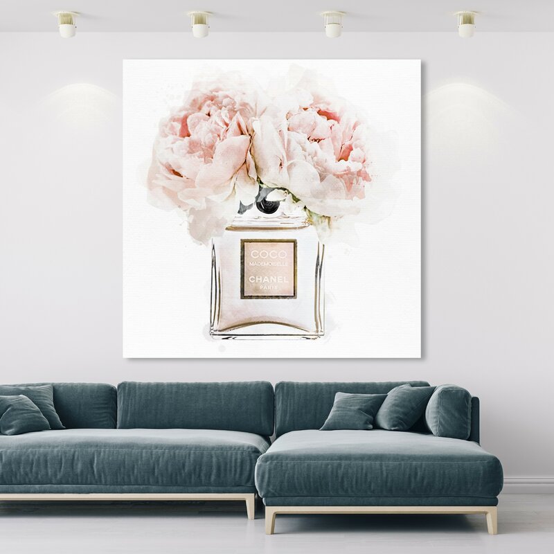 Oliver Gal 'Dawn Morning Bouquet Peach' Graphic Art on Canvas 7579