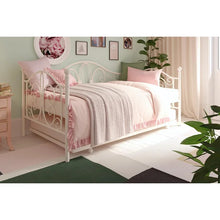 Load image into Gallery viewer, Twin White Pattonsburg Metal Daybed with Trundle
