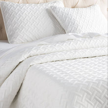 Load image into Gallery viewer, Full/Queen Coverlet + 2 Shams White Pederson Microfiber Reversible Modern &amp; Contemporary Coverlet / Bedspread Set 2422AH/GL
