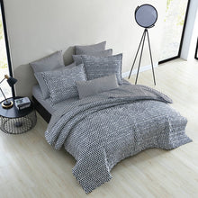 Load image into Gallery viewer, Piekana 100% Cotton Quilt Set, King Quilt + 2 Standard Shams
