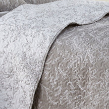 Load image into Gallery viewer, Pinar Light Blue-Gray Microfiber Reversible Traditional Quilt Set, EC1016
