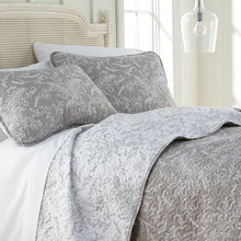 Load image into Gallery viewer, Pinar Light Blue-Gray Microfiber Reversible Traditional Quilt Set, EC1016
