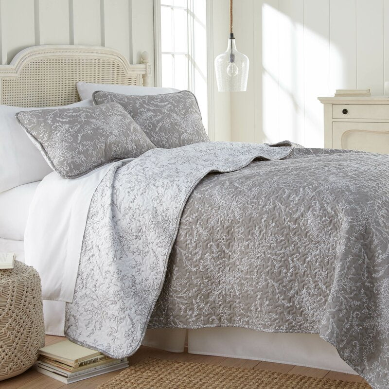 Pinar Light Blue-Gray Microfiber Reversible Traditional Quilt Set, EC1016