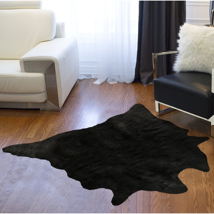 Pinehurst Tufted Black Area Rug 178ms