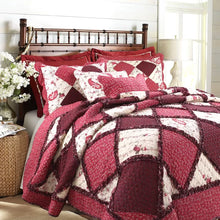 Load image into Gallery viewer, Pineiro Red 100% Cotton 180 TC Reversible Farmhouse / Country 3 Piece Quilt Set king
