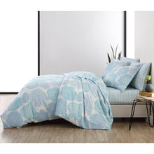 Load image into Gallery viewer, Pioni Blue/White Standard Cotton 200 TC Reversible Comforter KING Set 6824RR
