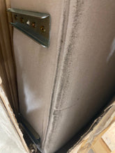 Load image into Gallery viewer, Nathalia 75&#39;&#39; Square Arm Sleeper
