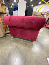 Load image into Gallery viewer, Pindall 95&#39;&#39; Chesterfield Sofa *AS-IS*
