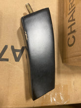 Load image into Gallery viewer, Kostya 27&#39;&#39; Wide Manual Club Recliner
