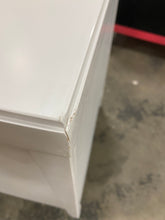 Load image into Gallery viewer, Rushville 23&#39;&#39; Tall 3 - Drawer Nightstand
