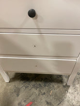 Load image into Gallery viewer, Rushville 23&#39;&#39; Tall 3 - Drawer Nightstand
