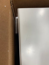 Load image into Gallery viewer, Rushville 23&#39;&#39; Tall 3 - Drawer Nightstand
