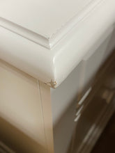 Load image into Gallery viewer, Shapiro 27&#39;&#39; Tall 2 - Drawer Nightstand in White
