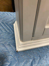 Load image into Gallery viewer, Aminia Wall Mounted Bathroom Cabinet
