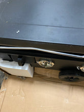 Load image into Gallery viewer, Griddle Razor 4 - Burner Liquid Propane 62000 BTU Gas Grill
