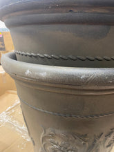 Load image into Gallery viewer, Kehlani Resin Pot Planter (Set of 2)
