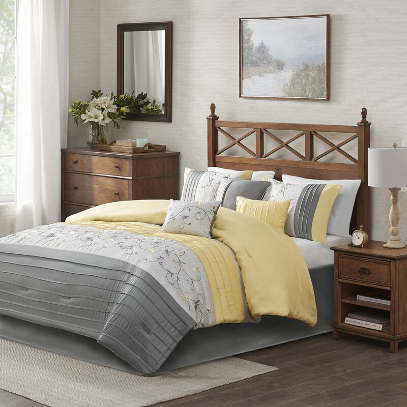 Raheem Cinnamon Microfiber Traditional 7 Piece Comforter Set cal king