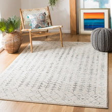 Load image into Gallery viewer, Rectangle 4&#39; x 6&#39; Renninger Power Loom Performance Ivory/Gray Rug
