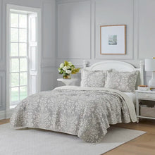 Load image into Gallery viewer, Rowland Laura Ashley Floral 100% Cotton Coastal Quilt Set king
