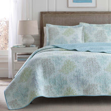 Load image into Gallery viewer, Saltwater Reversible Quilt Set 1390CDR
