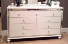 Load image into Gallery viewer, Alonza White Dresser
