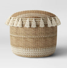 Load image into Gallery viewer, Gemma Pouf Jute Striped/Tassels Natural
