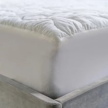 Load image into Gallery viewer, Sealy All Night Cooling Mattress Pad queen
