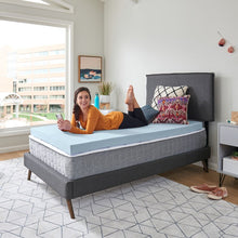 Load image into Gallery viewer, Sealy Essentials 3&quot; Memory Foam Mattress Topper twin
