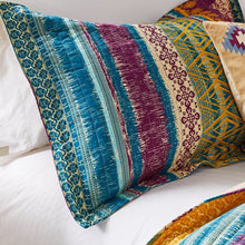 Load image into Gallery viewer, 2 Standard Shams Sohil Standard Cotton 230 TC Reversible Quilt Set, EC1085
