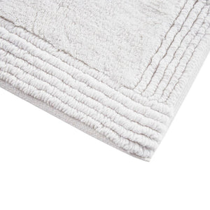 24" W x 72" L White Splendor Bath Rug 7173
