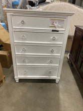 Load image into Gallery viewer, Westhampton 5 Drawer 36&#39;&#39; W Chest 7287RR-OB

