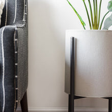 Load image into Gallery viewer, Stacia 2-Piece Metal Pot Planter
