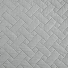 Load image into Gallery viewer, Standard Cotton 136 TC Reversible Quilt Set, (4 Piece)
