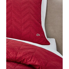 Load image into Gallery viewer, King Quilt + 2 Standard Shams Red Standard Cotton 140 TC Quilt Set
