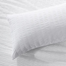 Load image into Gallery viewer, Suniya Microfiber Reversible 3 Piece Comforter Set king
