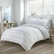 Load image into Gallery viewer, Tideline White/Blue Microfiber Reversible Modern &amp; Contemporary Duvet Cover Set twin

