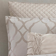 Load image into Gallery viewer, Tinley Comforter Set, King
