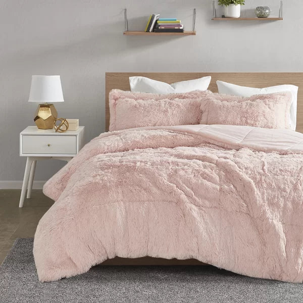 Twin/Twin XL Comforter + 1 Standard Sham Blush Trahan Faux Fur Comforter Set