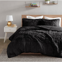 Load image into Gallery viewer, Trahan Faux Fur Comforter Set king/cal king
