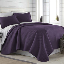 Load image into Gallery viewer, Vilano Oversized Quilt Set, Full/Queen
