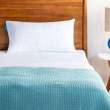 Load image into Gallery viewer, Wayfair Sleep Encased Cooling Memory Foam Pillow - 447CE
