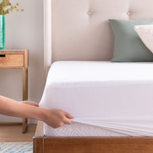 Load image into Gallery viewer, Wayfair Sleep Hypoallergenic and Waterproof Fitted Mattress Protector (King) #ND1029
