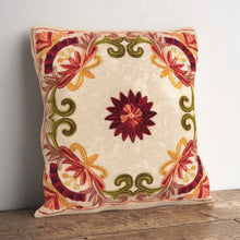 Load image into Gallery viewer, Wells Cotton Floral Throw Pillow - Set of 2 pillows

