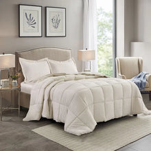 Load image into Gallery viewer, Queen Comforter + 2 Standard Shams Camel Whinney Pre-washed Microfiber Reversible 3 Piece Comforter Set
