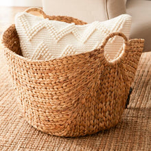Load image into Gallery viewer, Wicker Basket (SB681)
