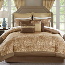 Load image into Gallery viewer, Wightmans Paisley 24 Piece Comforter Bed-in-a-bag 158AH
