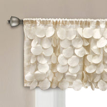 Load image into Gallery viewer, Willingham Solid Color Scalloped 70&#39;&#39; Window Valance CG153
